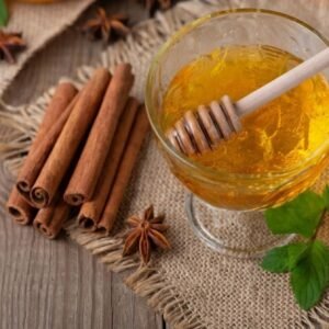 Miel con canela